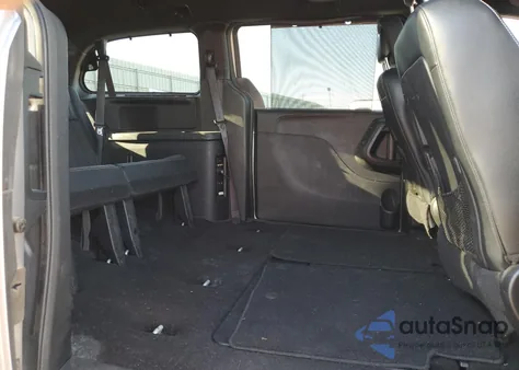 2015 Chrysler Town & Country S из США, поврежденный, VIN 2C4RC1HG7FR710582